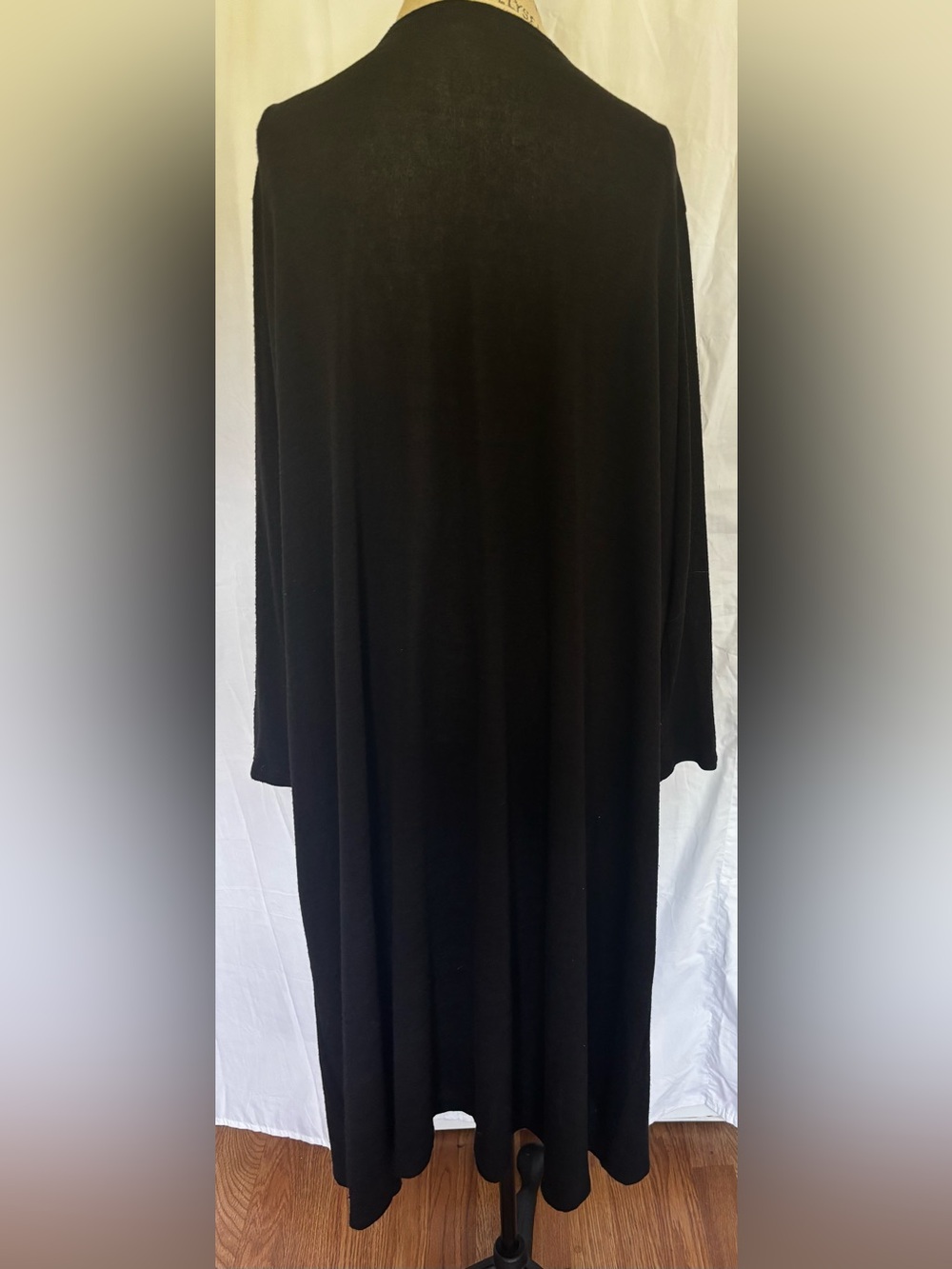 LuLaRoe Women’s Cardigan Bundle in Black/Tomato Red Sz 2XL - Picture 8 of 9